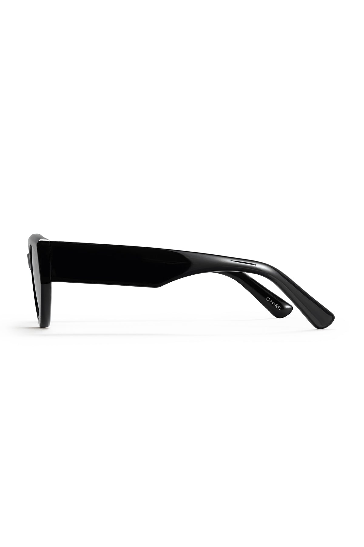06 SUNGLASSES BY CHIMI