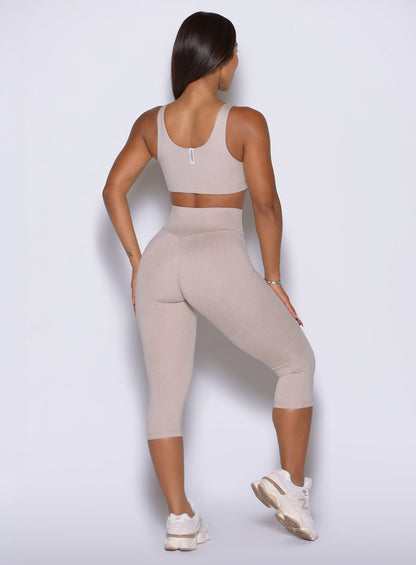 Contour Capri Leggings