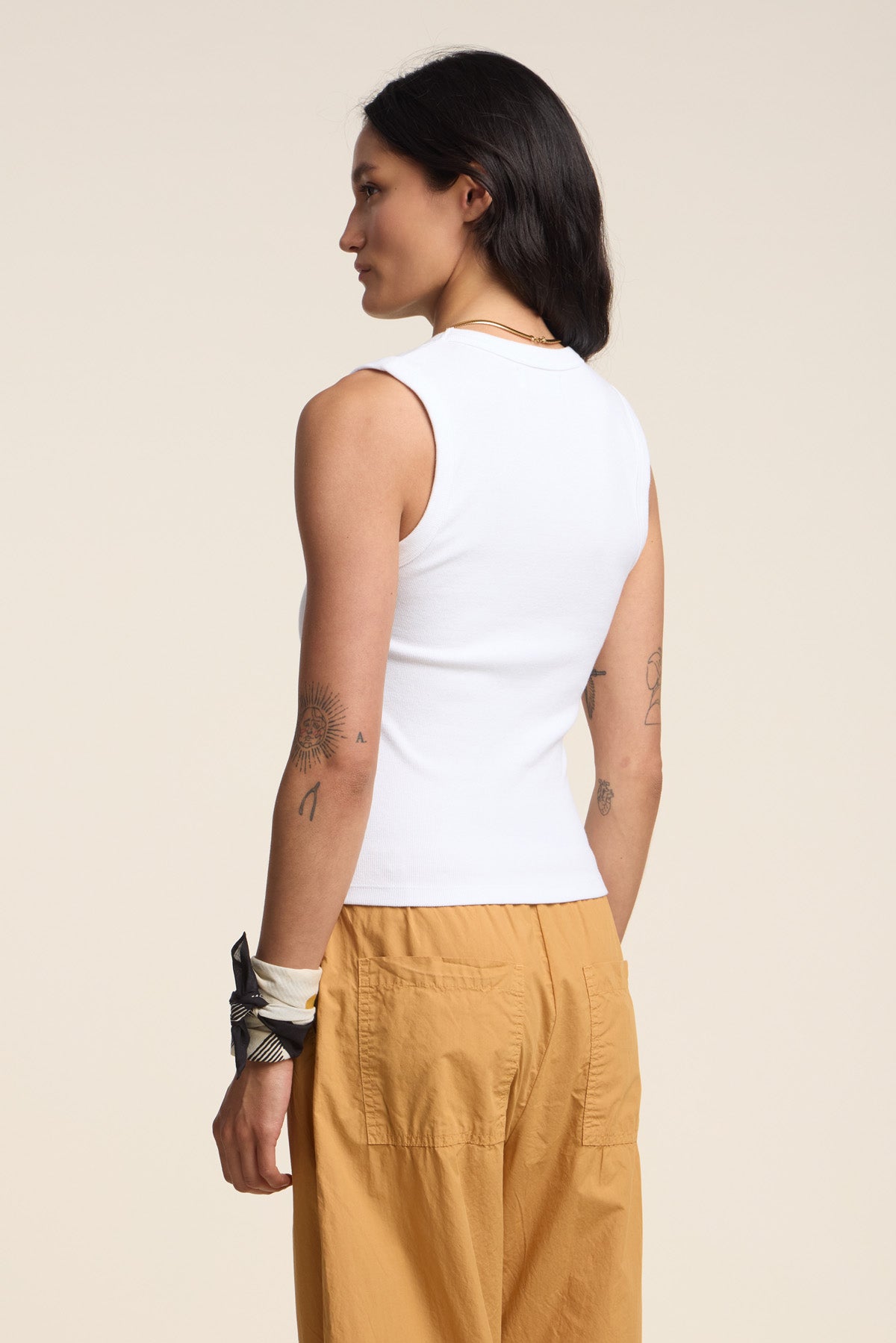 DEMI TANK TOP