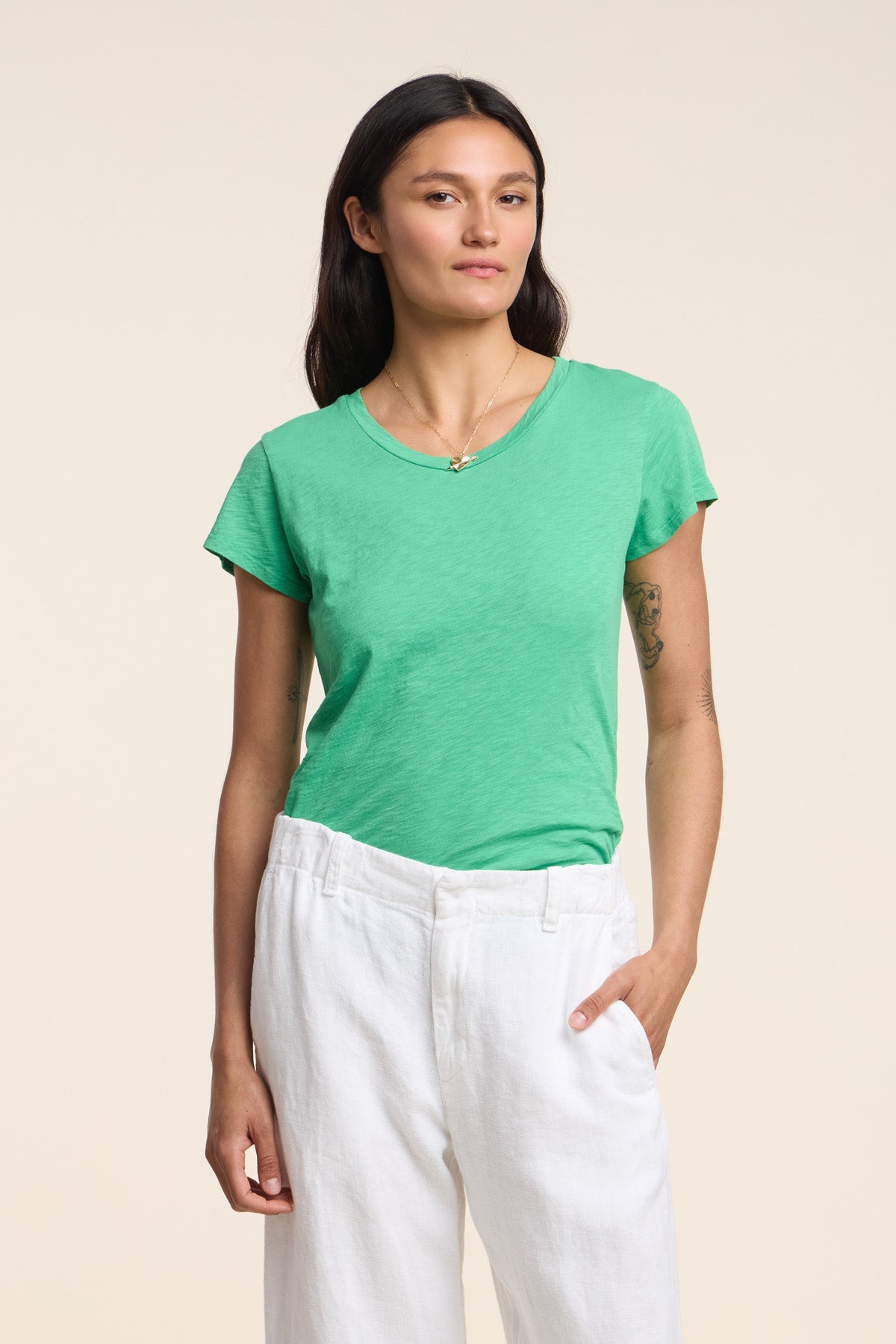 ODELIA TEE
