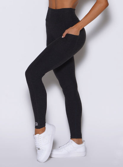 Wave Wire Leggings