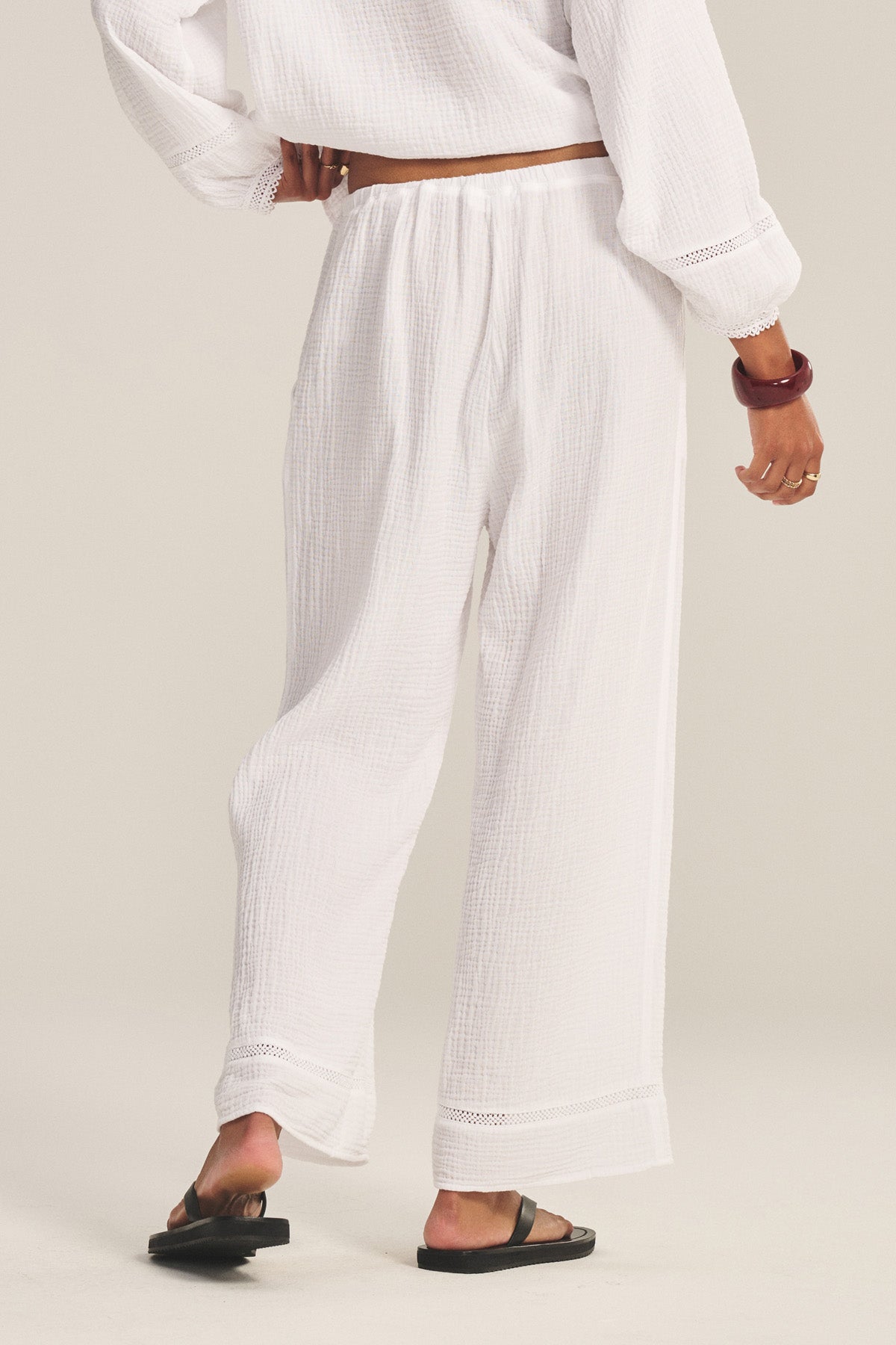 CALIA PANT