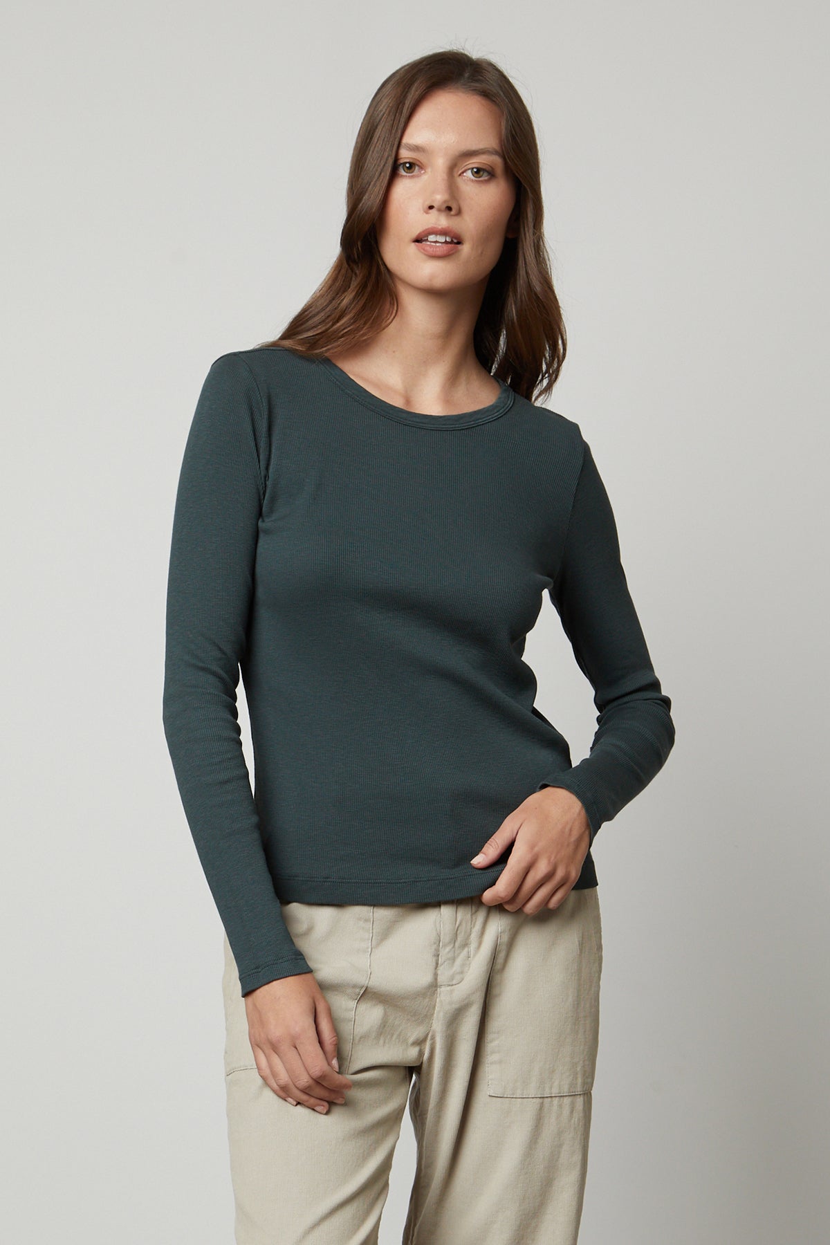 BAYLER RIBBED SCOOP NECK TEE