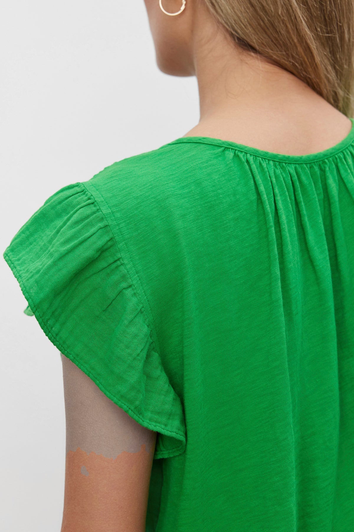 REMI RUFFLE SLEEVE TOP