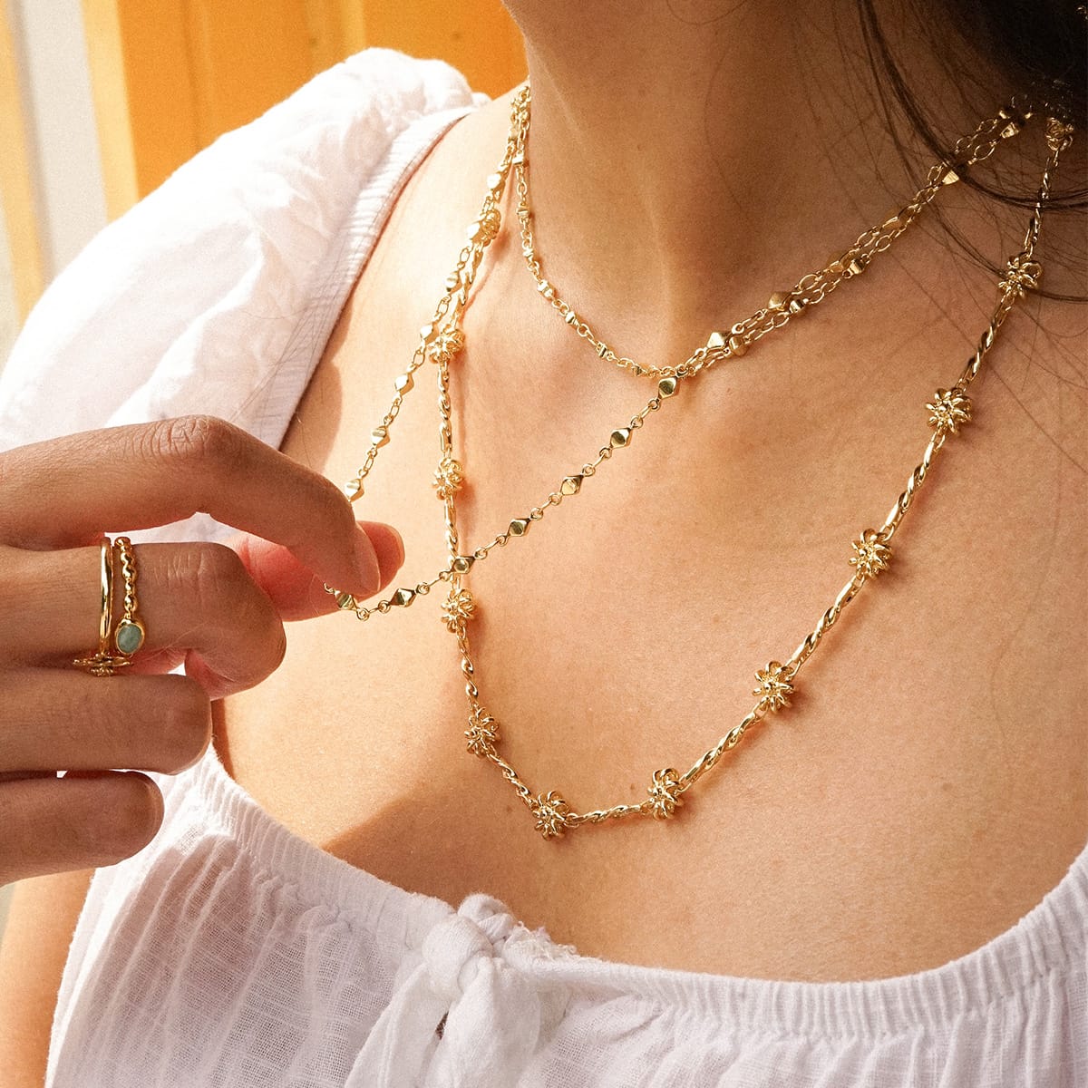 Daisy Chain Twist Necklace 18ct Gold Plate