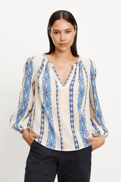 NANNI JACQUARD V-NECK BLOUSE