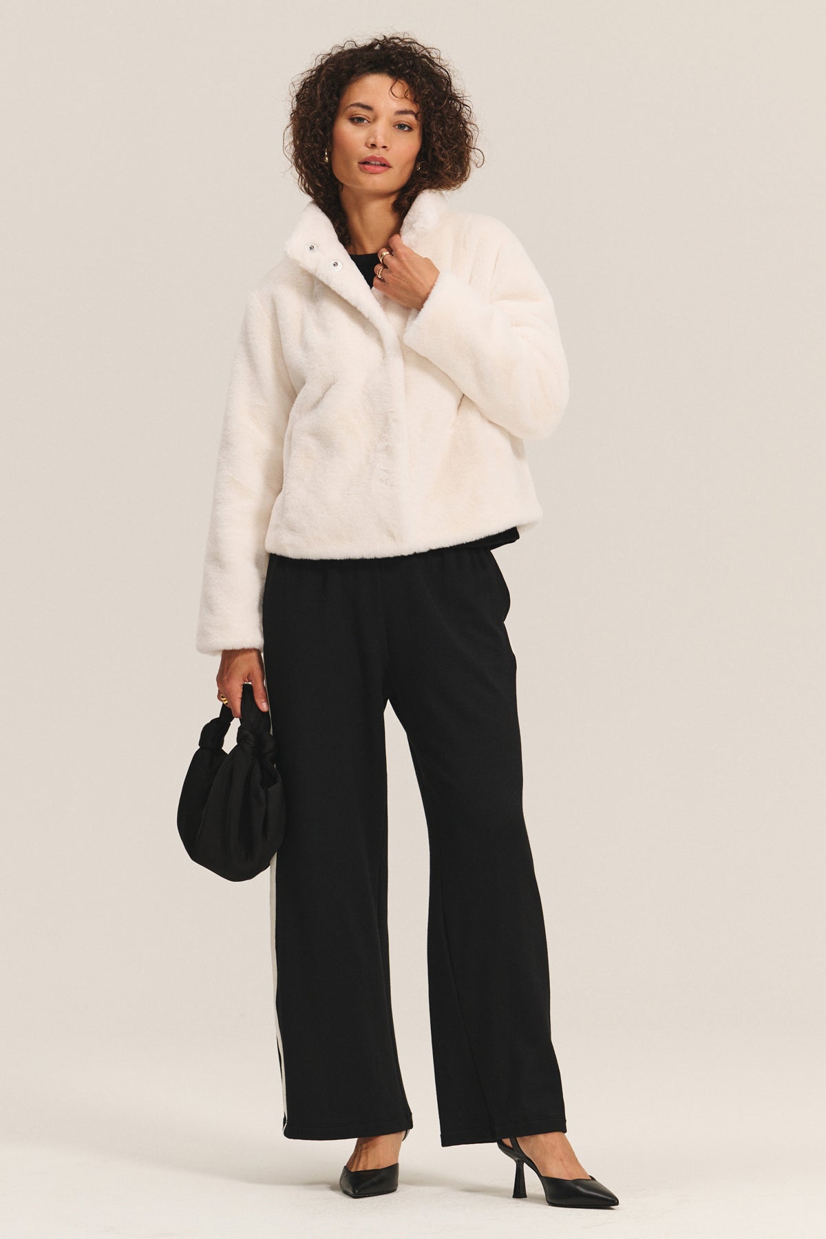 SHEENA LUXE FAUX FUR JACKET