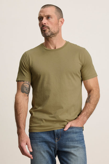 HOWARD TEE